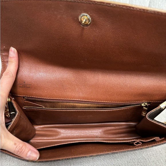 LOUIS VUITTON Beige Monogram Large Pouch Crossbody w/ auth cert - Picture 5 of 13